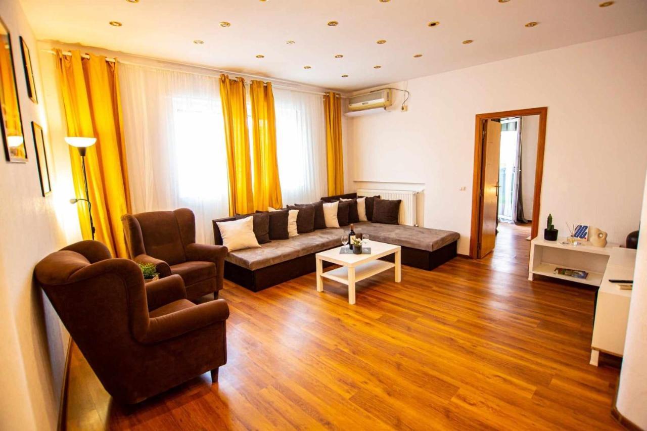 Apartment With Panoramic Terrace In City Center Bucareste Exterior foto