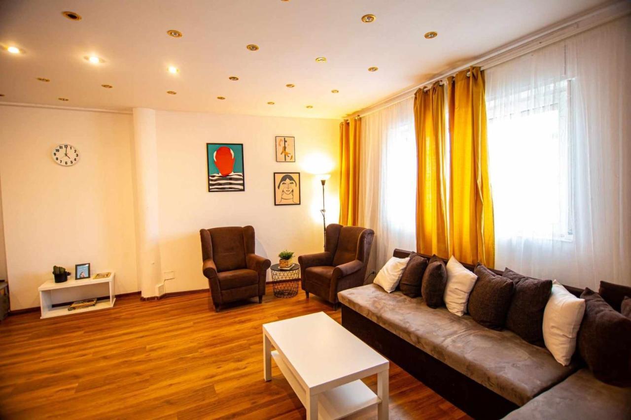 Apartment With Panoramic Terrace In City Center Bucareste Exterior foto